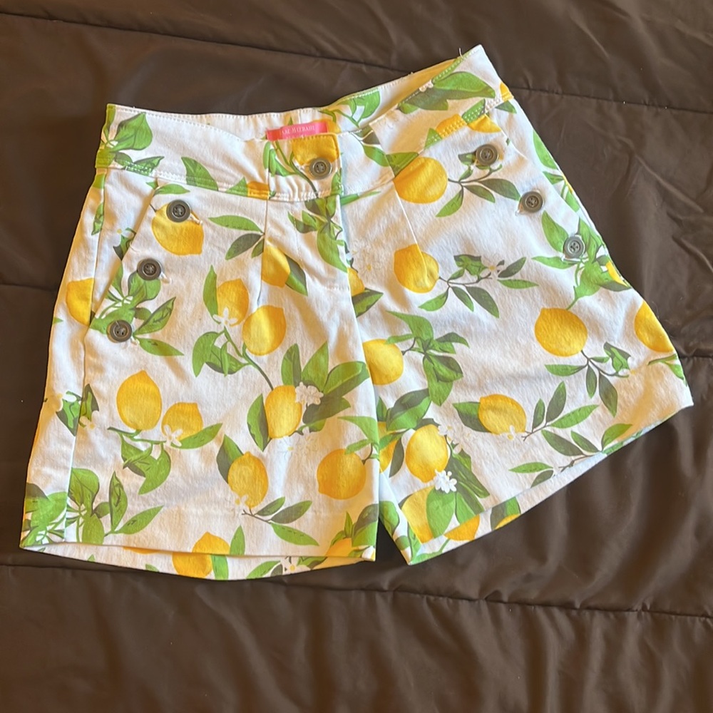 Lemon Shorts
